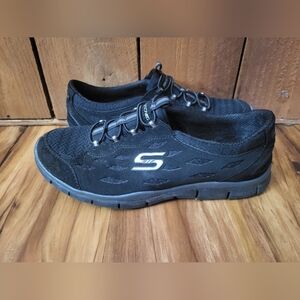 Womens Size 8.5w Black Slip On Skechers, Comfort Fit, Memory Foam